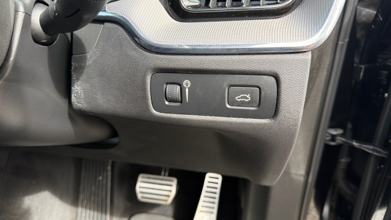 Volvo Xc60 2.0 B4D R DESIGN 5dr AWD Geartronic Diesel Estate